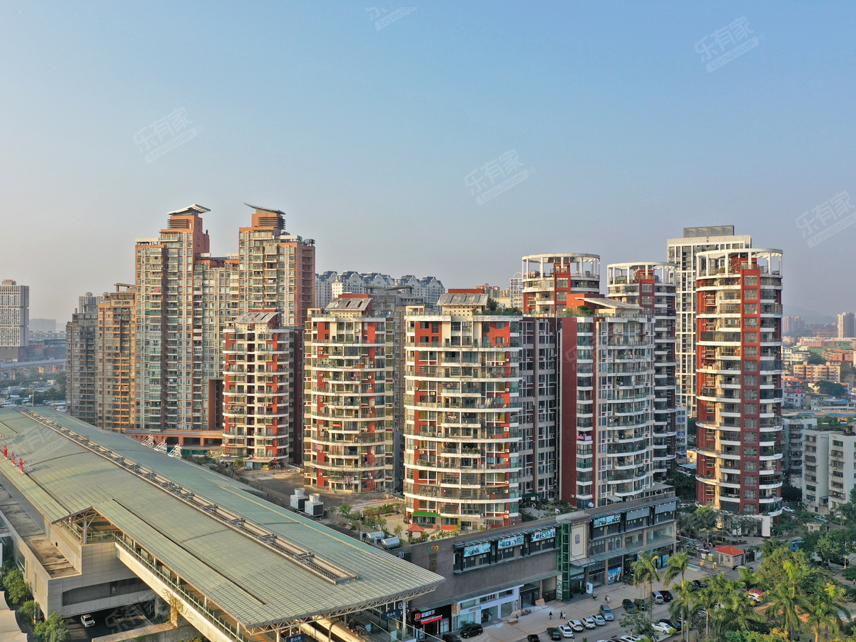 蔚蓝东岸