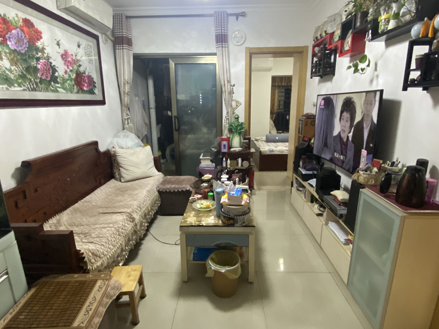 龙悦居安静两房,诚心出售,自住装修