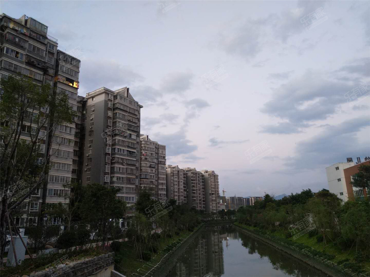 福湾新城夏雨苑a区