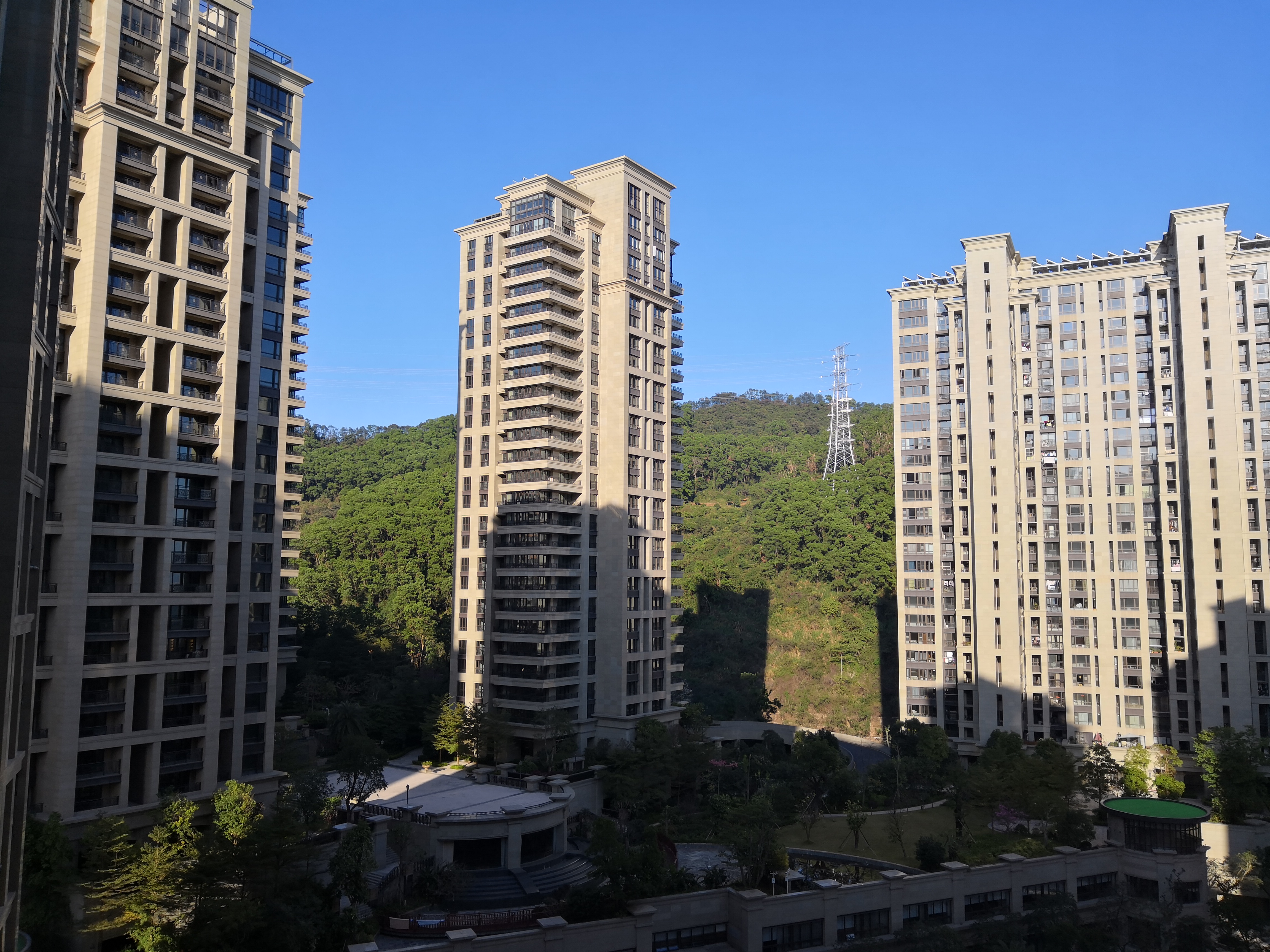 山语清晖花园,香蜜湖半山豪宅,依山傍水,环境清幽,优质住宅
