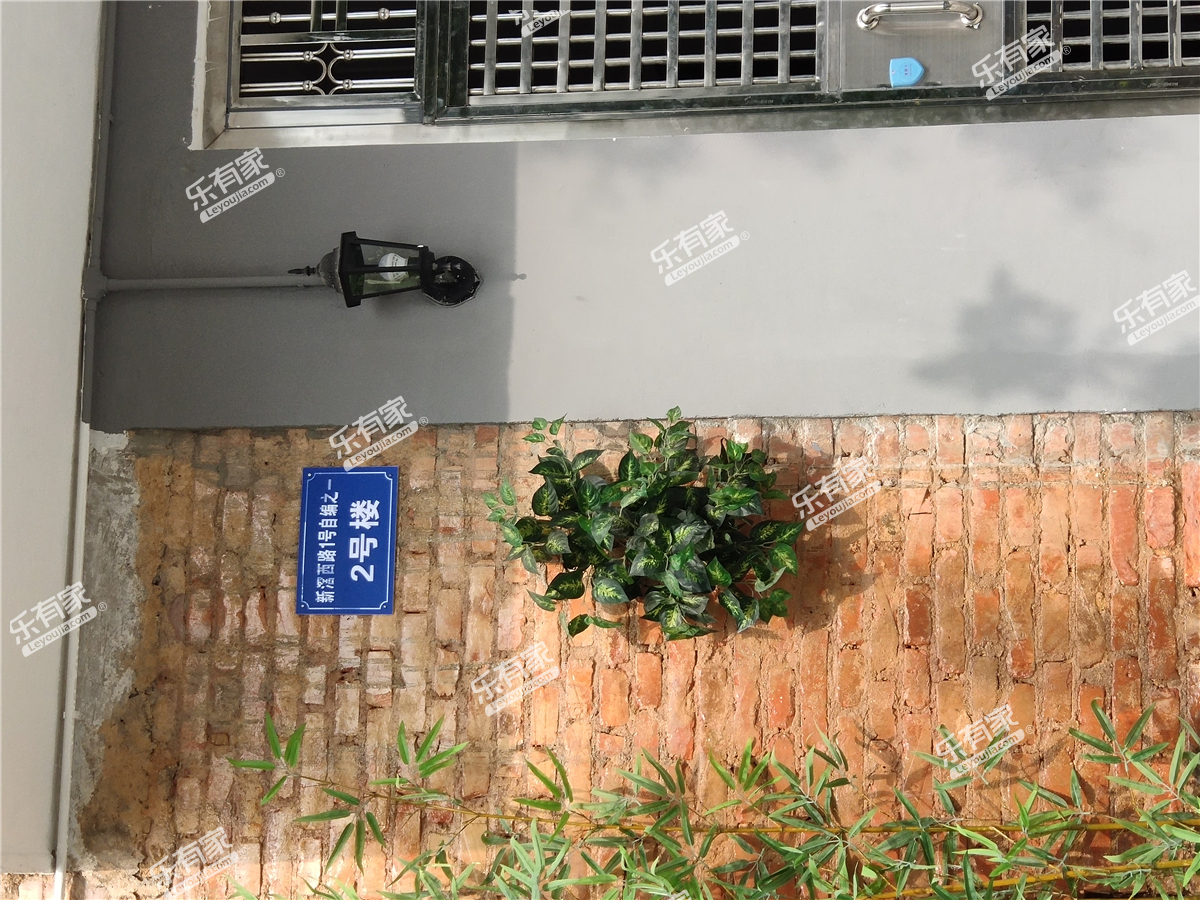 鸿图百仗公寓