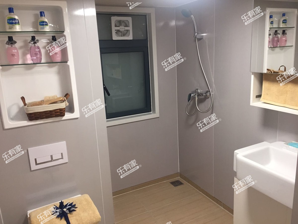 碧桂园名座广场23.样板房68m²