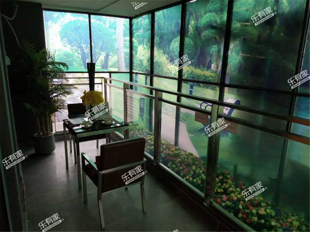 恒大城阳台