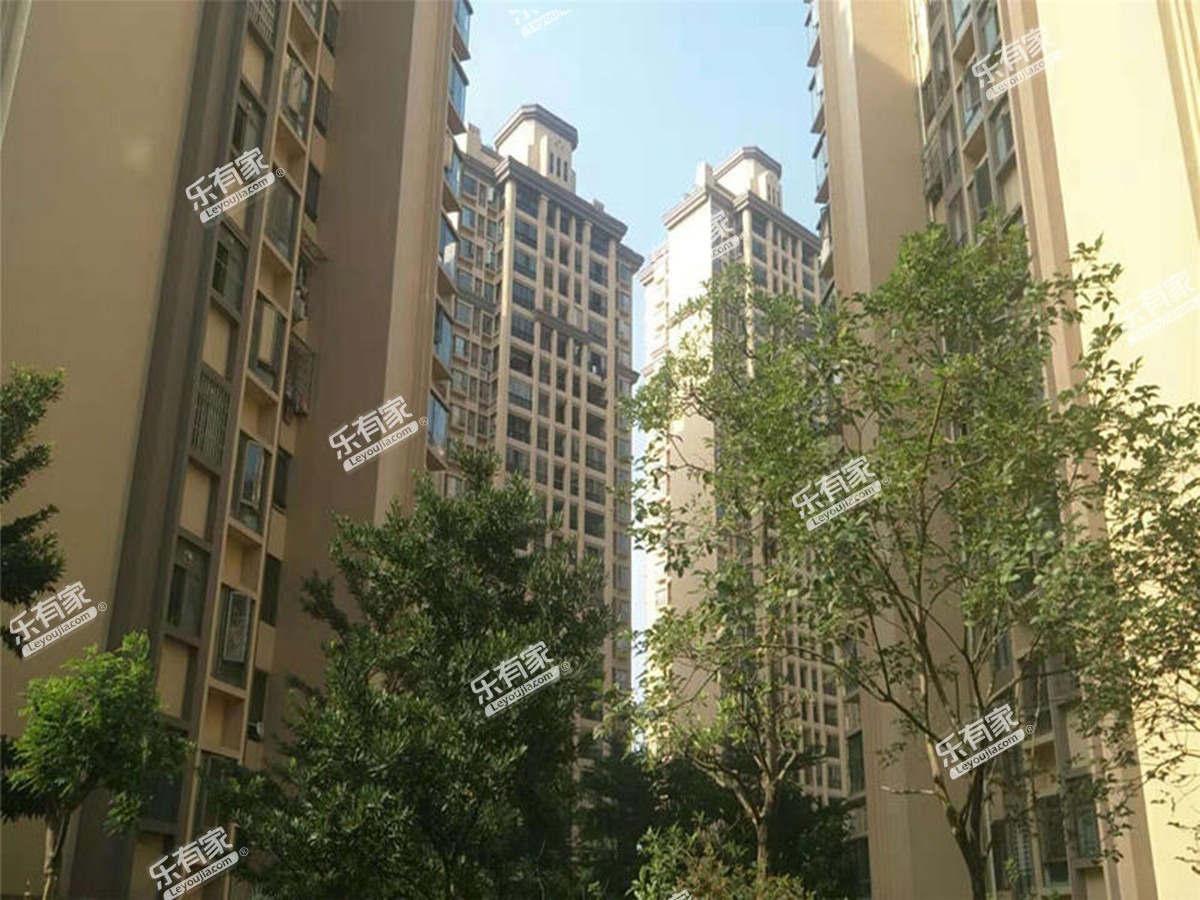 翡翠绿洲鸣翠苑