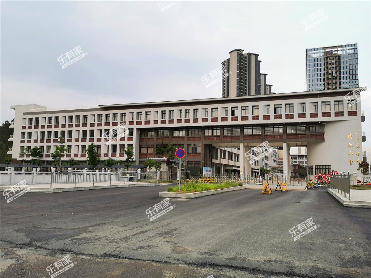 富城华庭学校