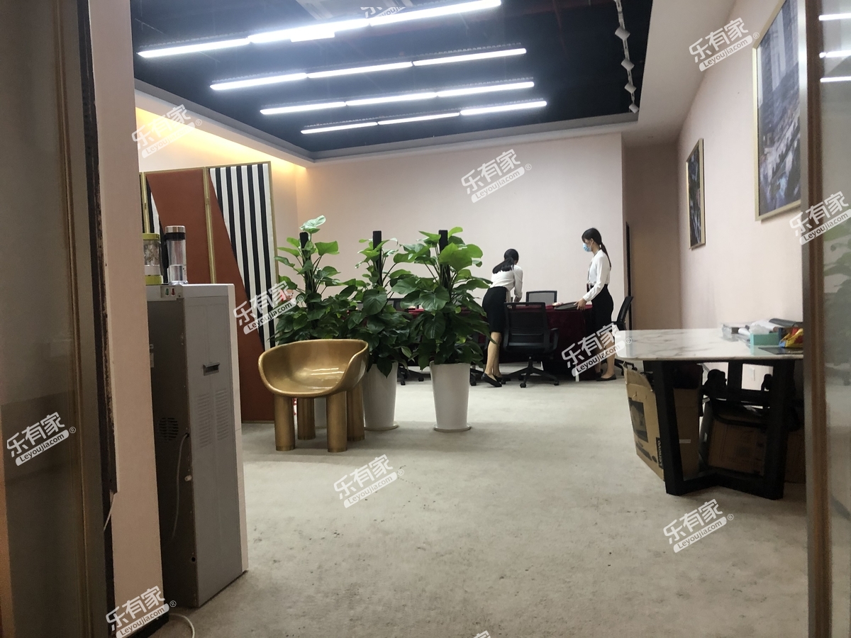 恒大天璟大厦商业裙楼一楼商铺