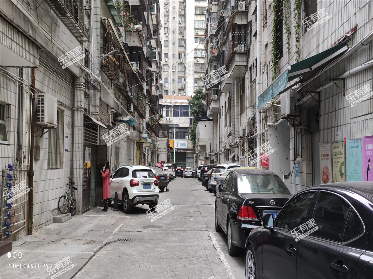 纺织品公司综合楼实景图