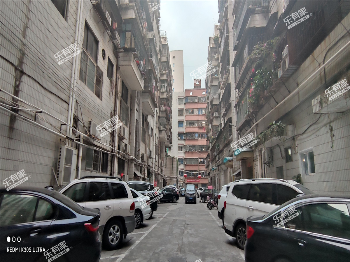 纺织品公司综合楼实景图
