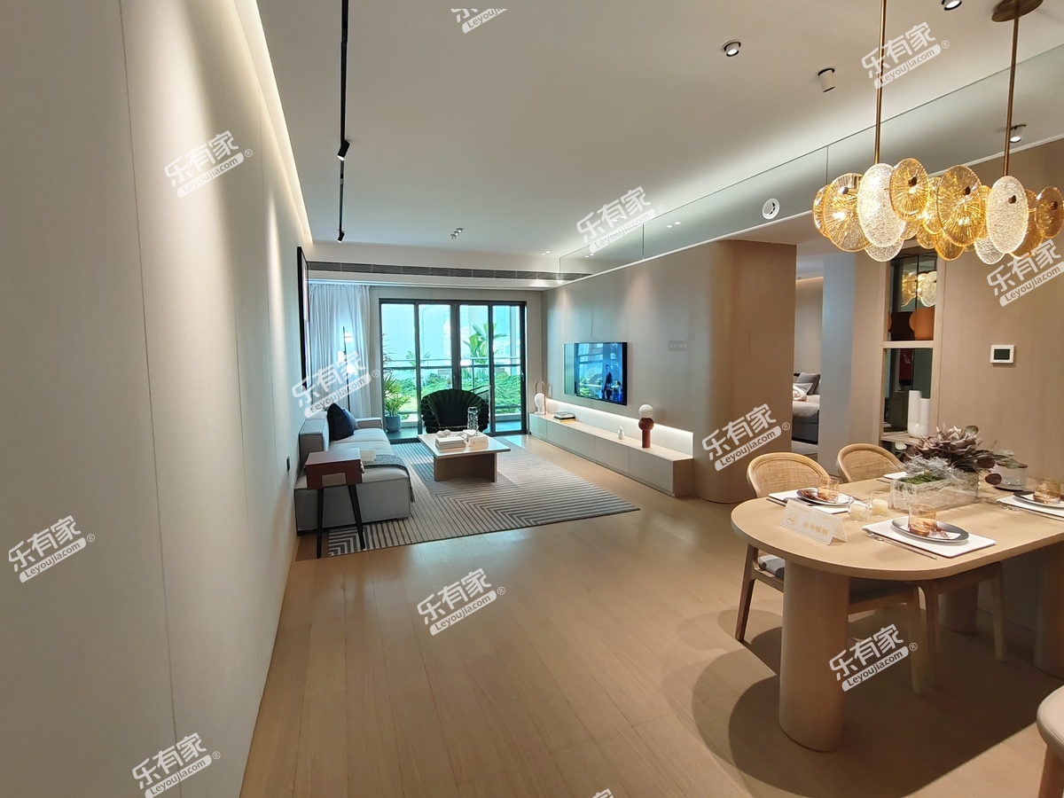 万德隆阳光城愉憬湾115客厅