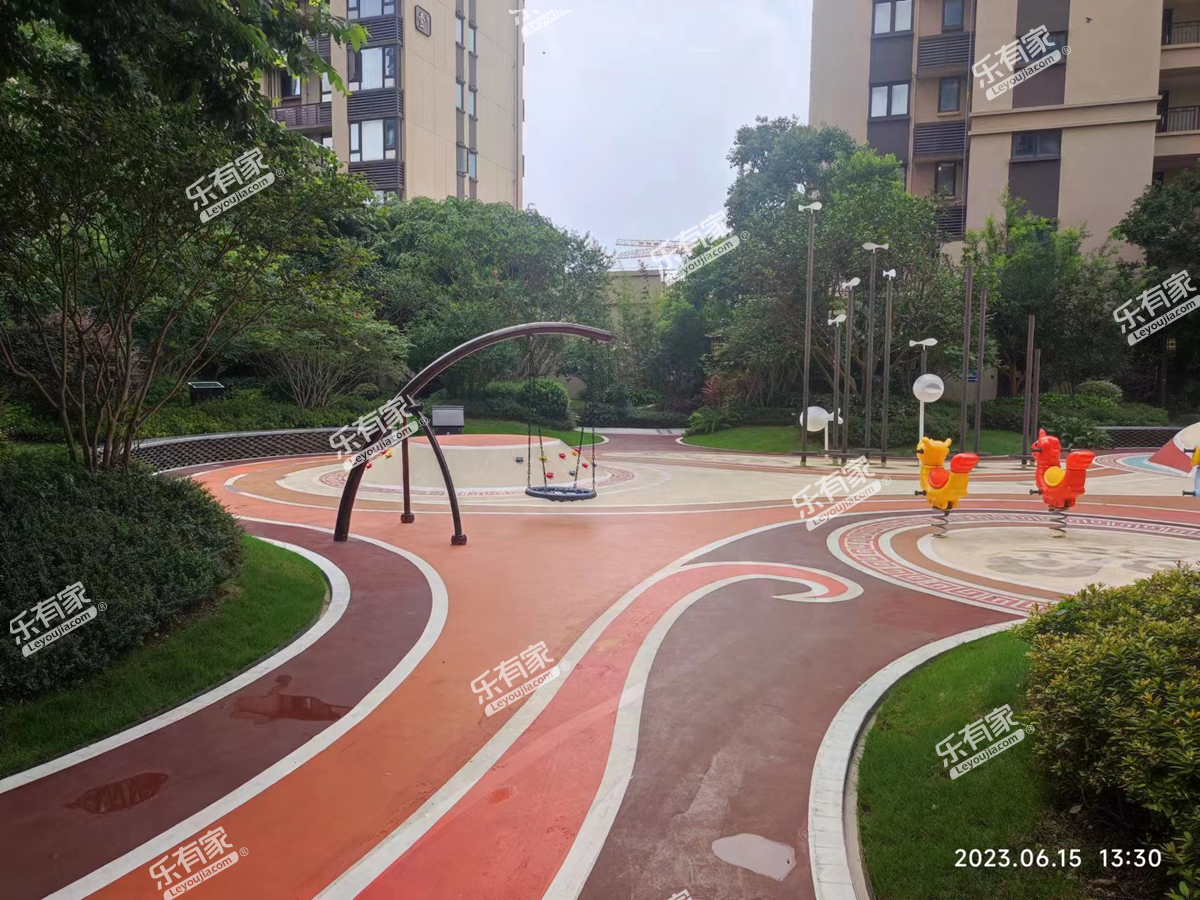建发悦玺花园实景图7