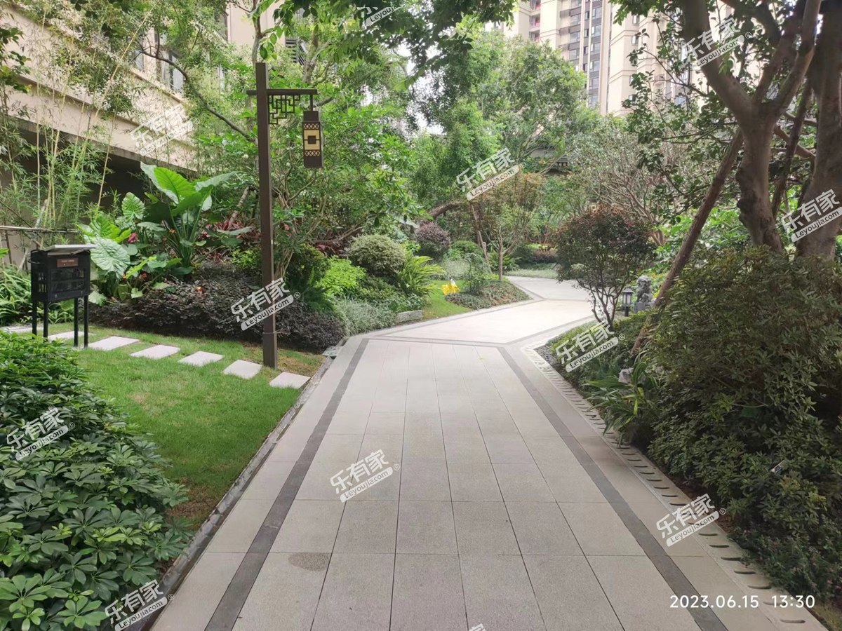 建发悦玺花园实景图8