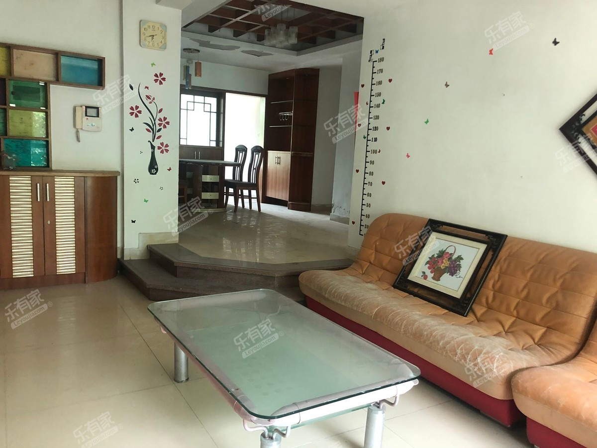 东江学府一期客厅-1