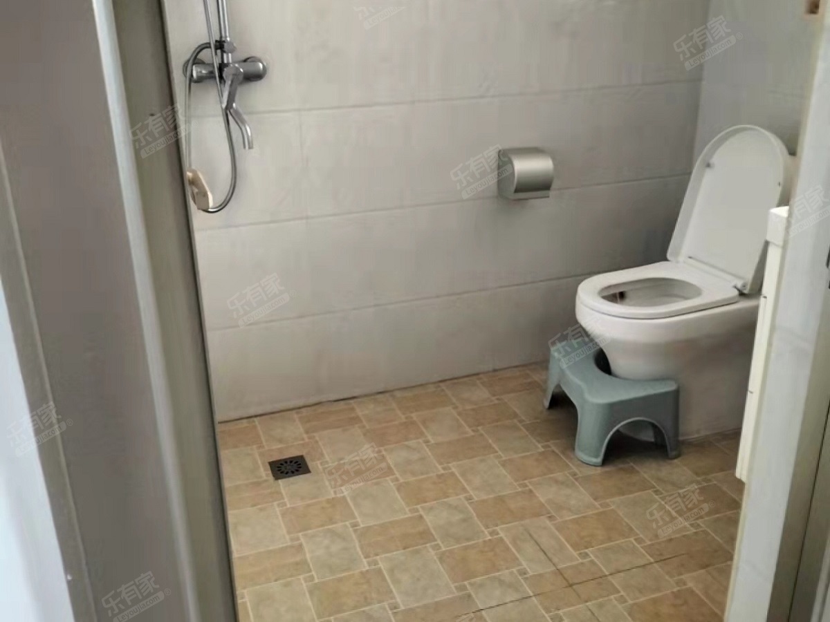 华昊瑜园·青年家厕所-1