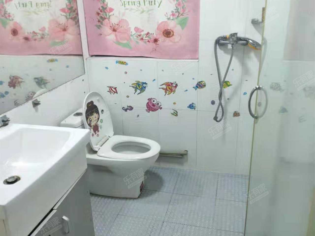 铂金时代公寓厕所-1