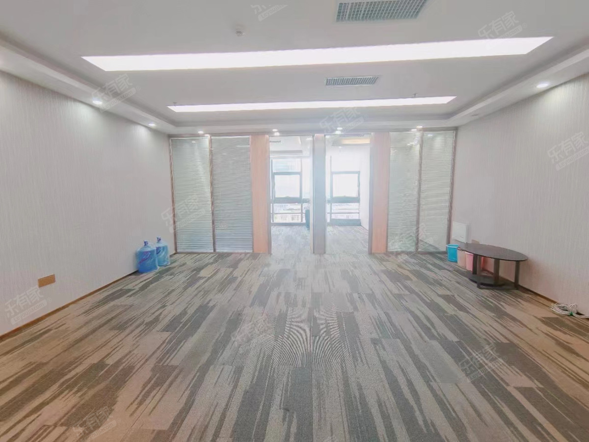 精装修，拎包入住