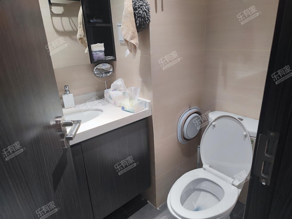 恒明湾创汇中心厕所-1