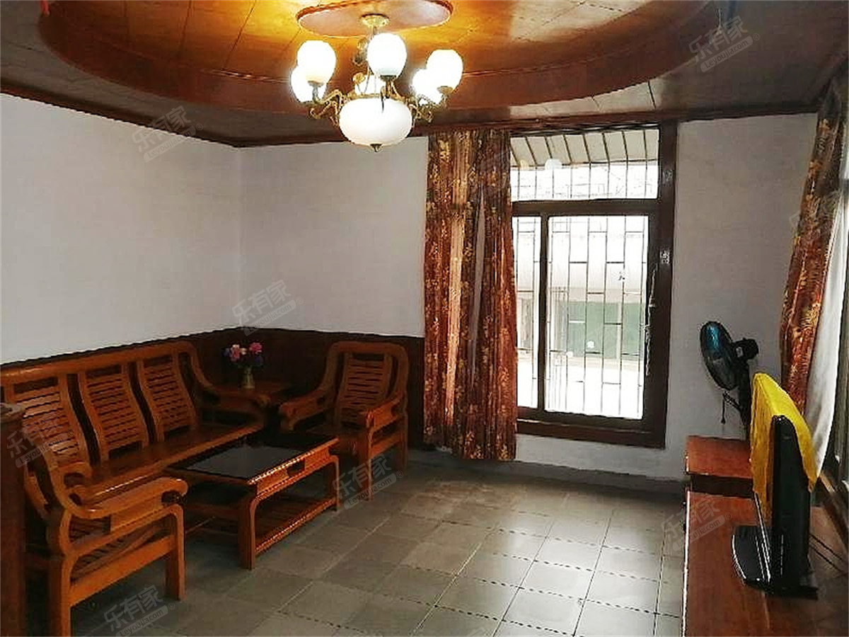 东成村客厅-1