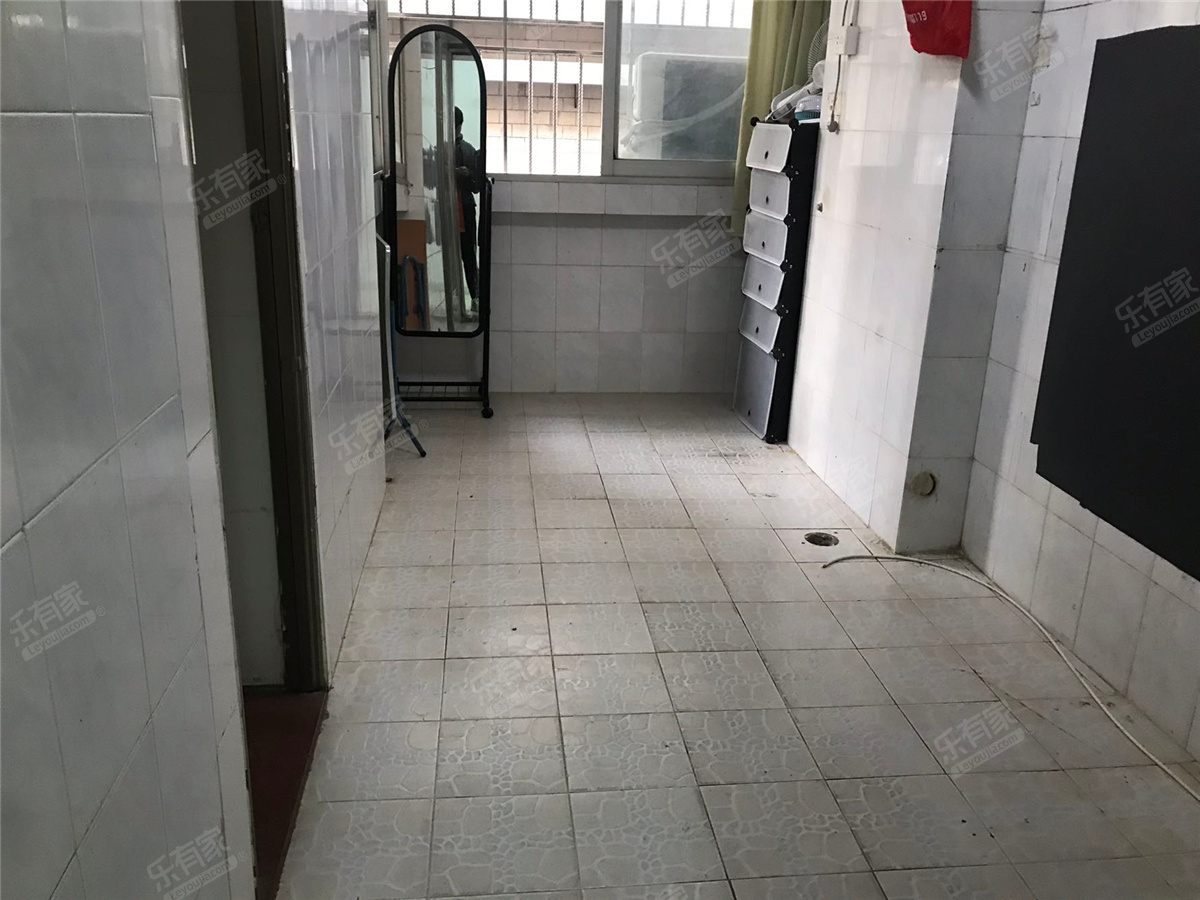 中电小区客厅-1