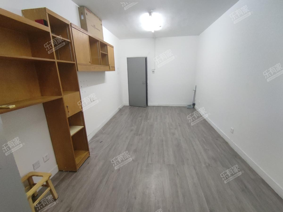 鹏益花园 南 普装 1室