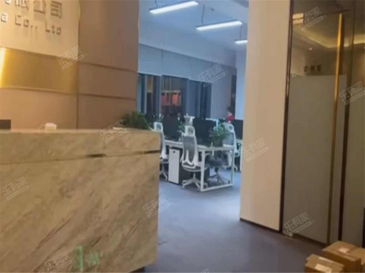名居精装三房，靠谱出售
