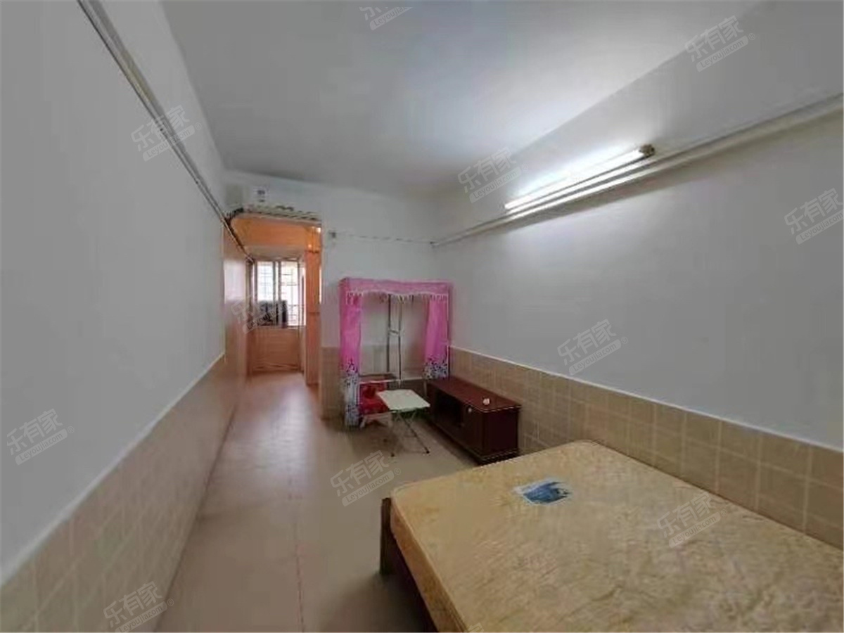 小而精的非公寓套房出售-深圳高新西路二手房
