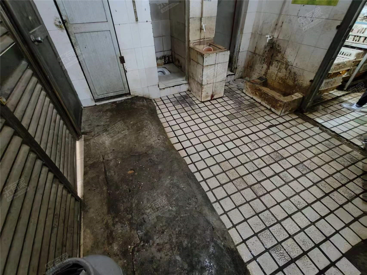 百合山庄厕所-1