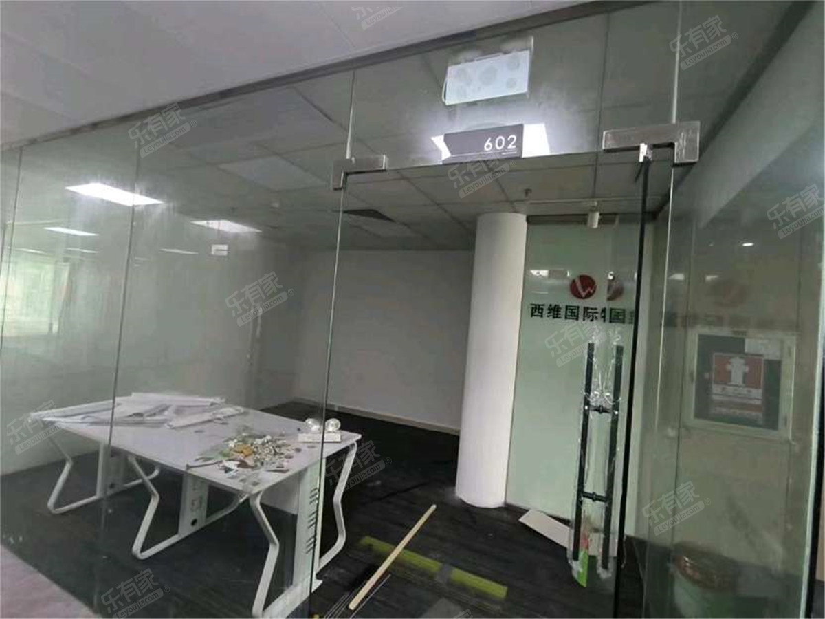 龙珠花园商铺居室-1