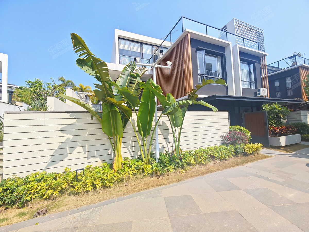 山湖海社区，大花园端头位，看海大露台！-惠州中航巽寮湾花园二手房