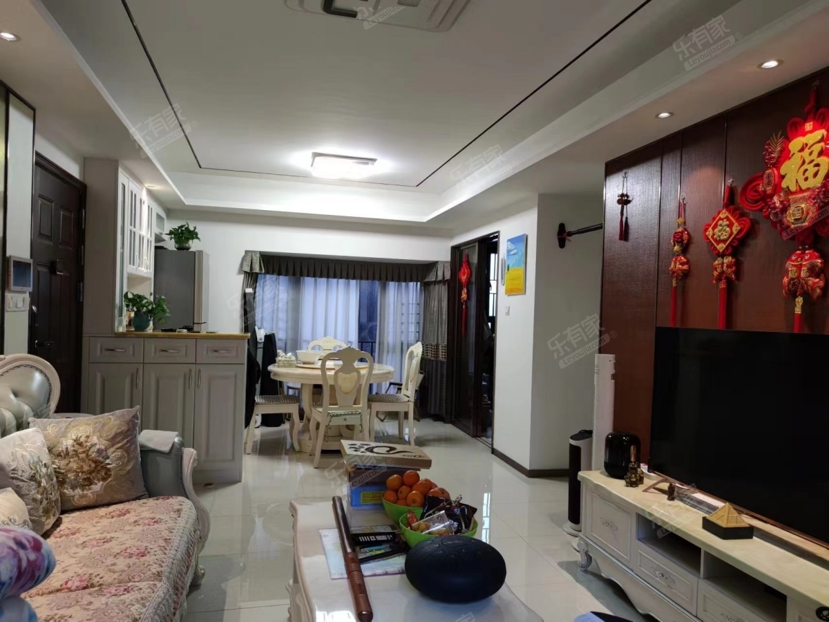 星河山姆会员店颐安都会4线交通枢纽地铁89平三房两卫精装出售