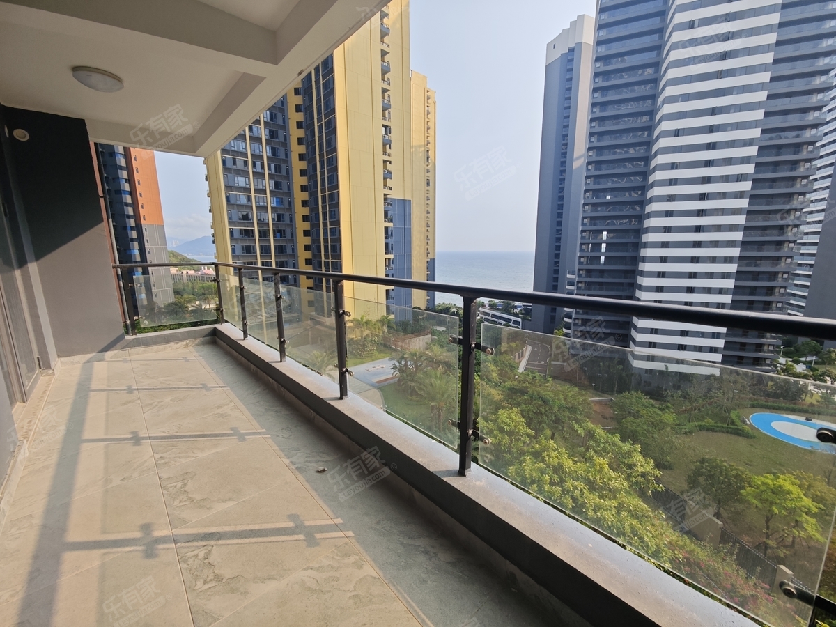 浅水湾红本在手，到海边直线距离200米，诚心出售，来电享折扣