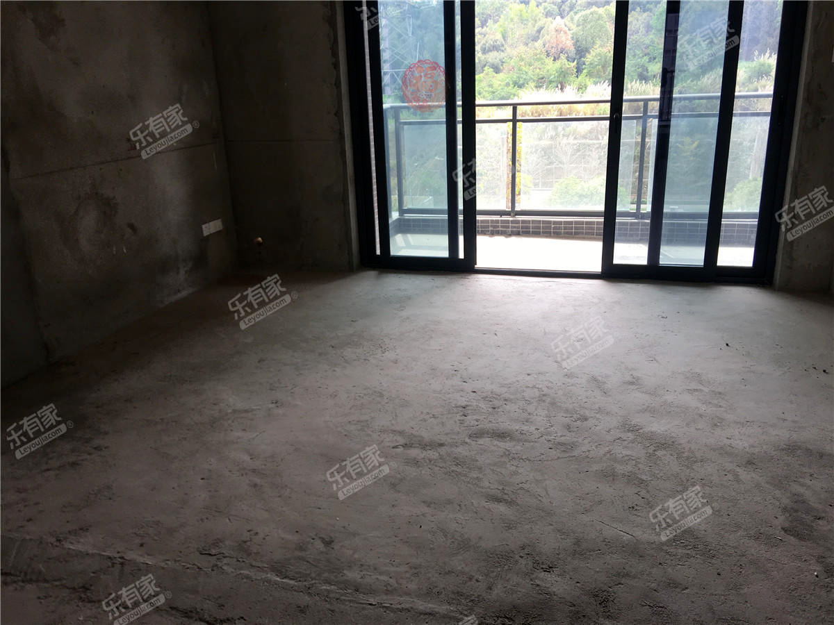 业主诚心出售，家私家电齐全，拎包入住-东莞益田大运城邦六期二手房