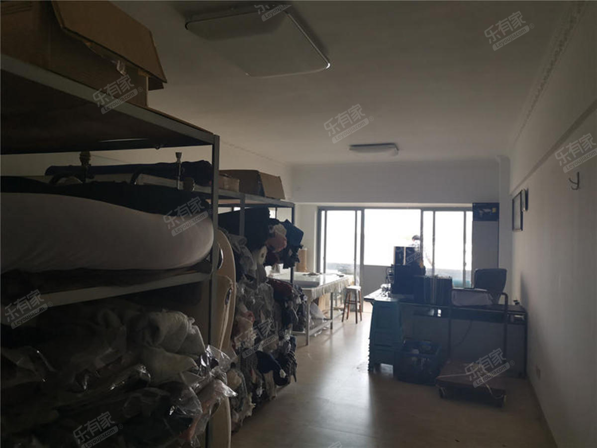 口岸外商公寓客厅-1