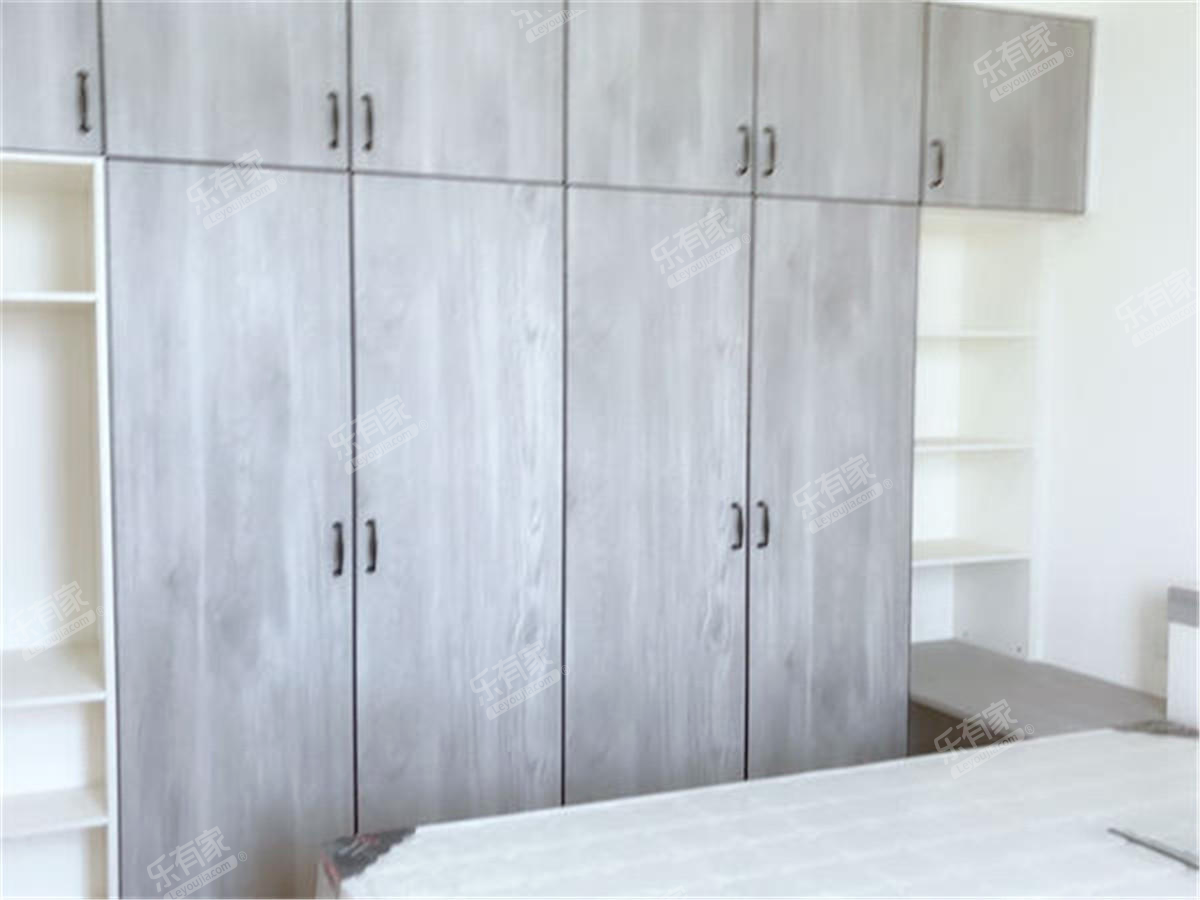 绿地商业广场 2房1厅1卫 70㎡