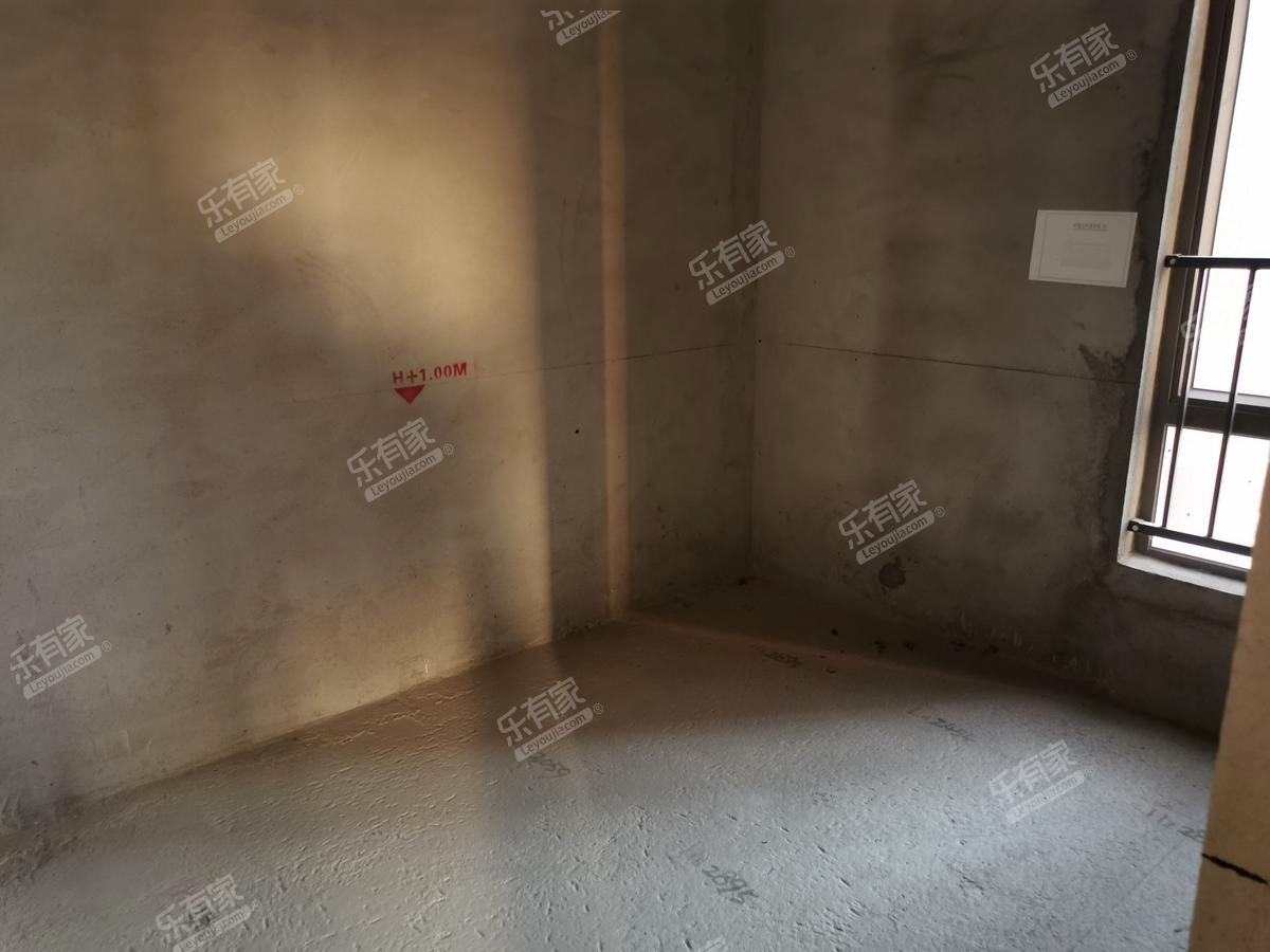 远大城市广场南向两居室毛坯房自由装修-深圳远大城市广场二手房