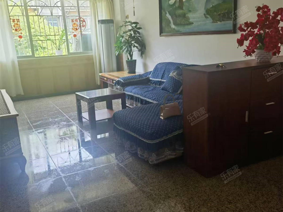 南头电话所综合楼客厅-1