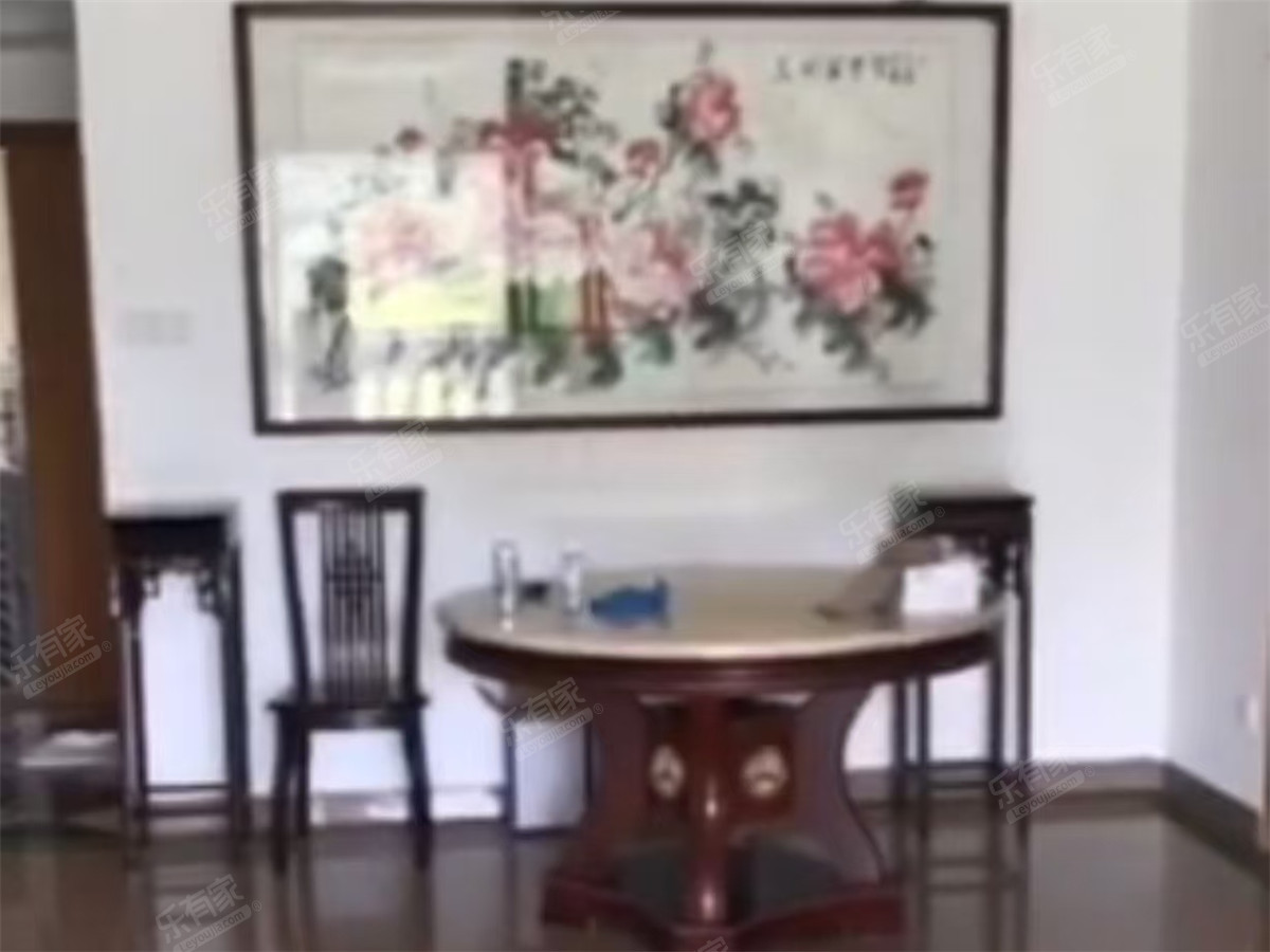 地铁口写字间