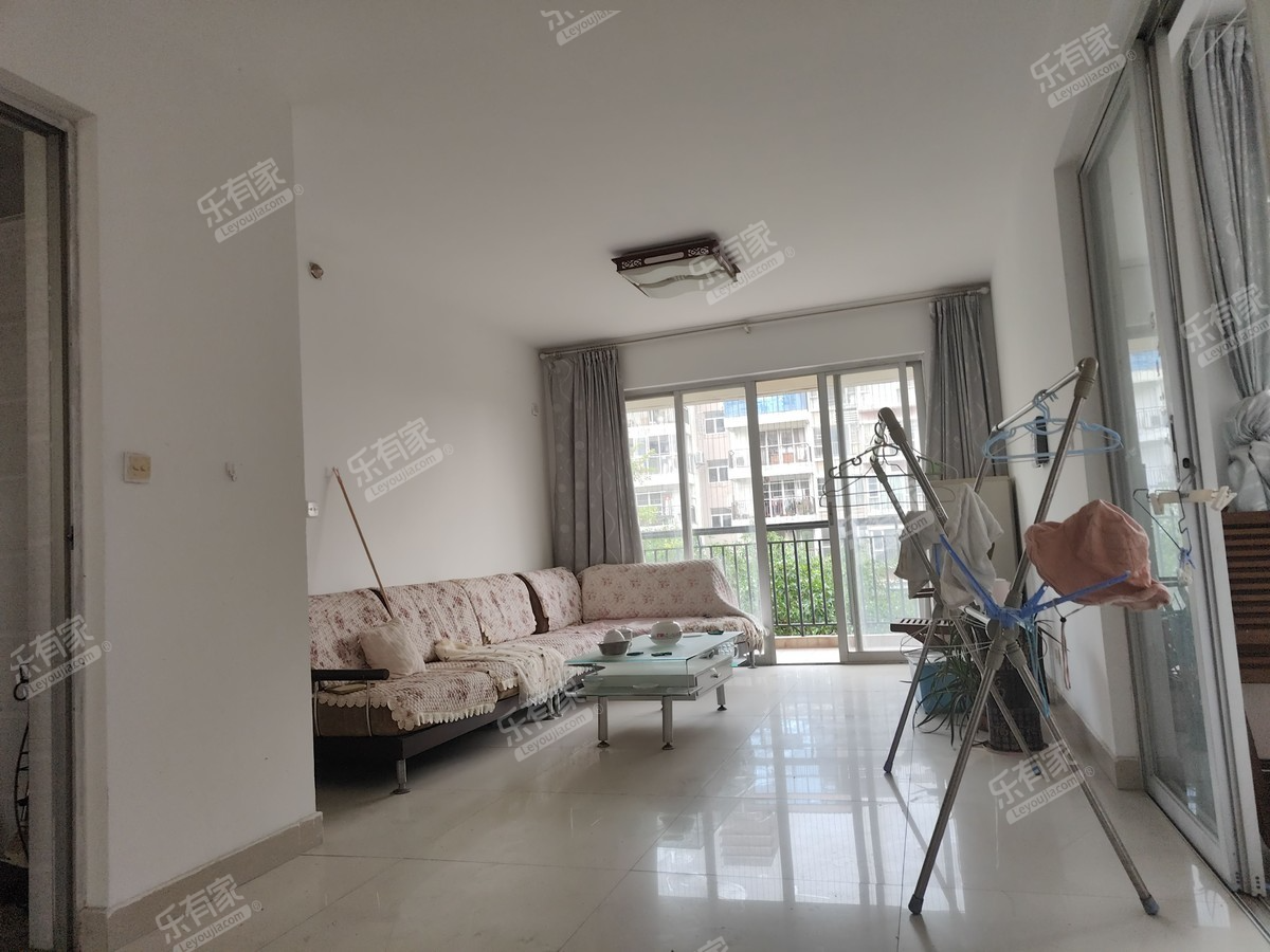 东方新城 2房1厅1卫 84㎡