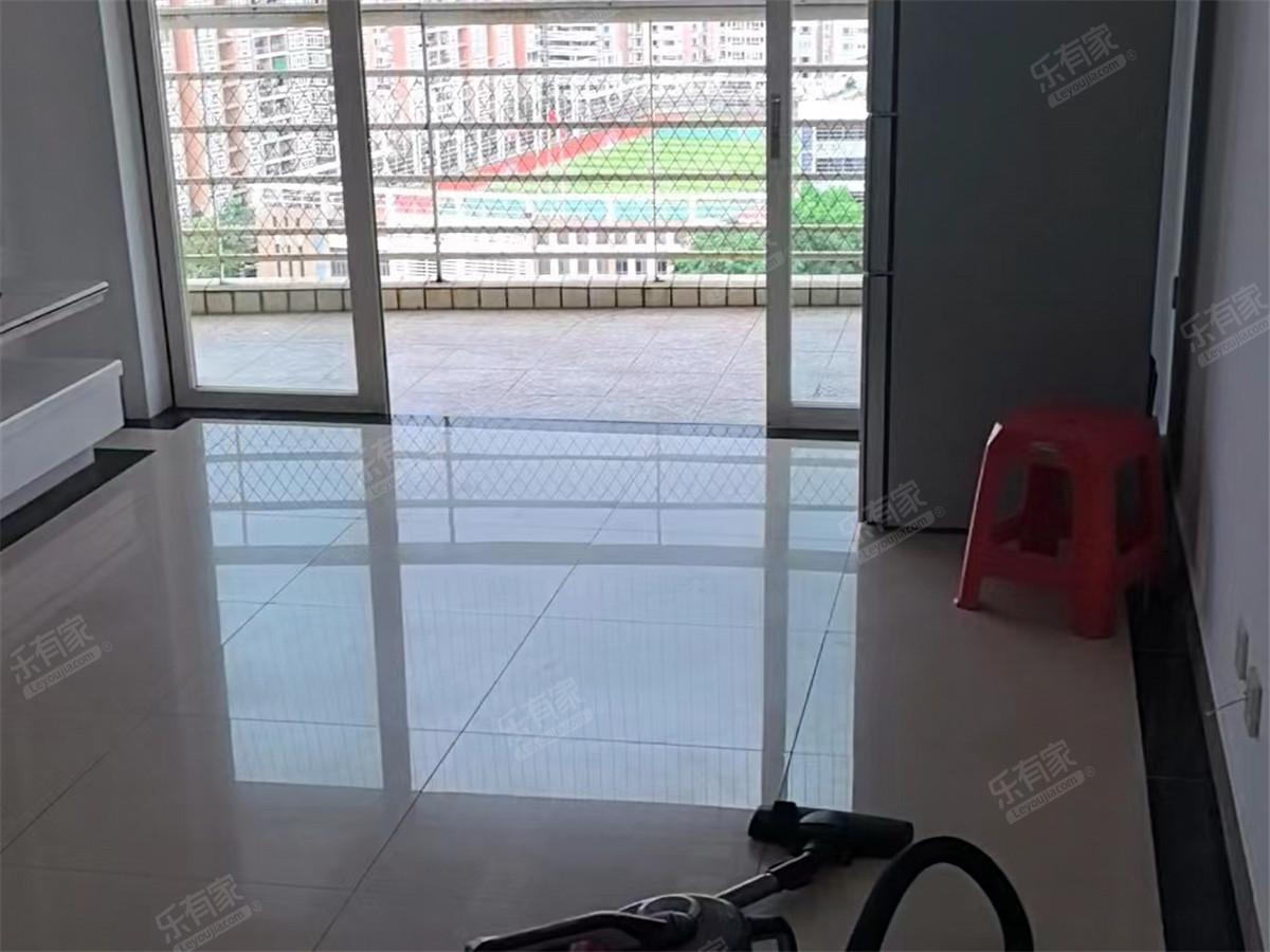 福保站地铁口物业，诚售！