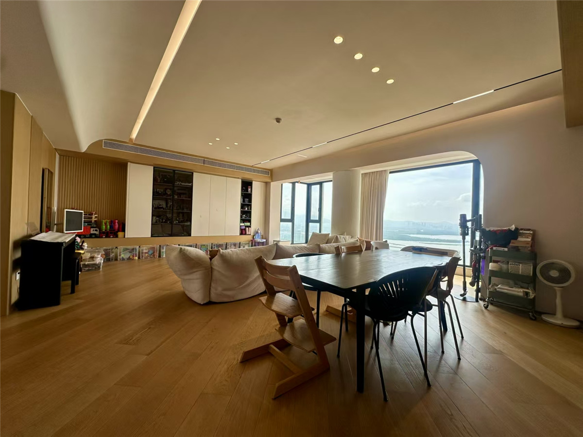万科品质大花园社区，臻品复式出售，一线深圳湾海景