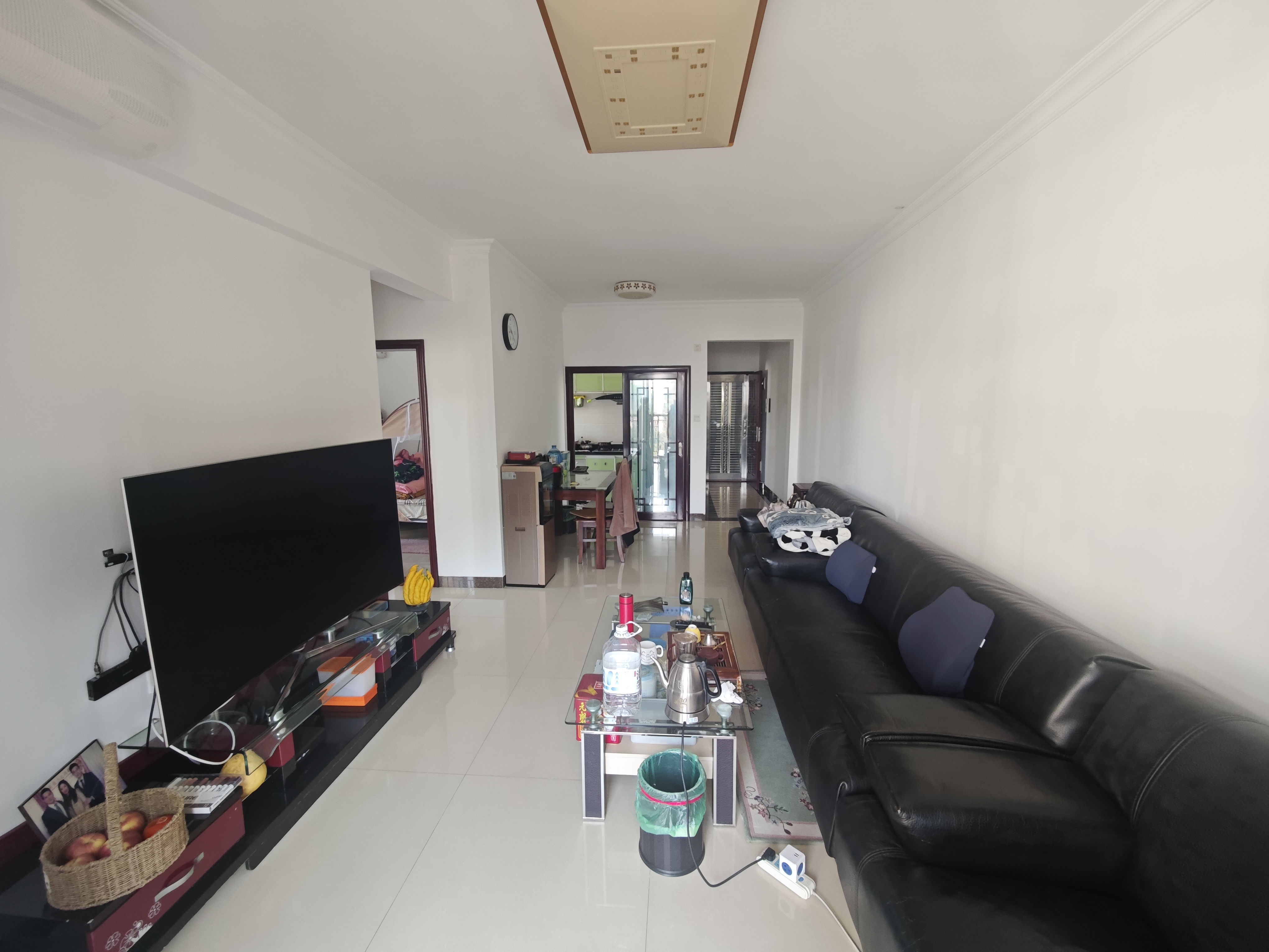 香缤豪庭博学公馆东南普装3室2厅64m²-广州香缤豪庭博学公馆二手房