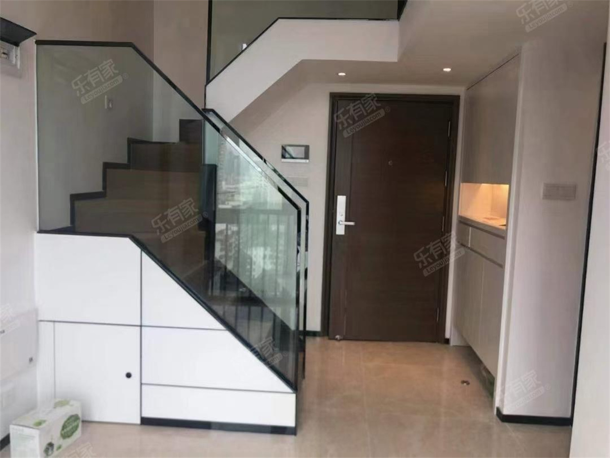 华强北精装公寓，高回报率，总价低
