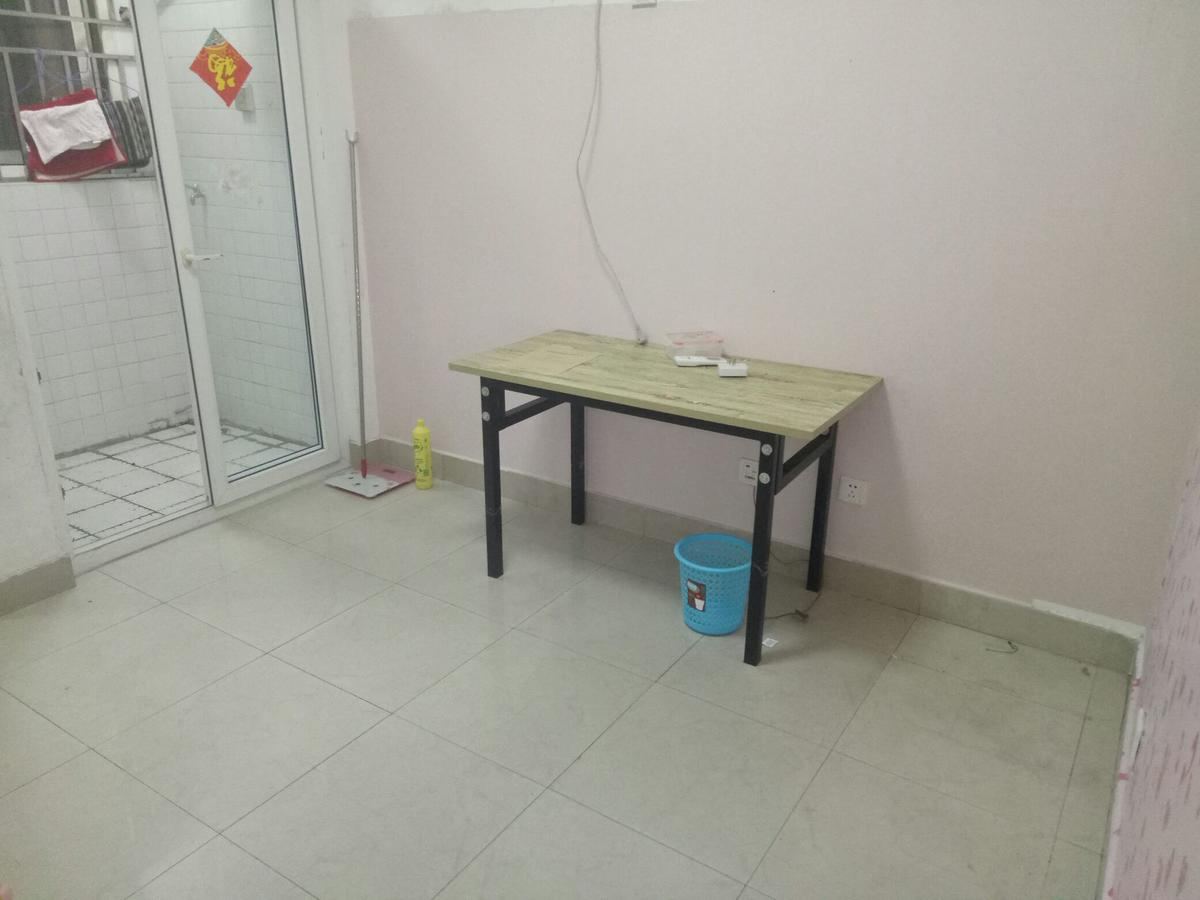 口岸精装一房一厅，业主诚心卖