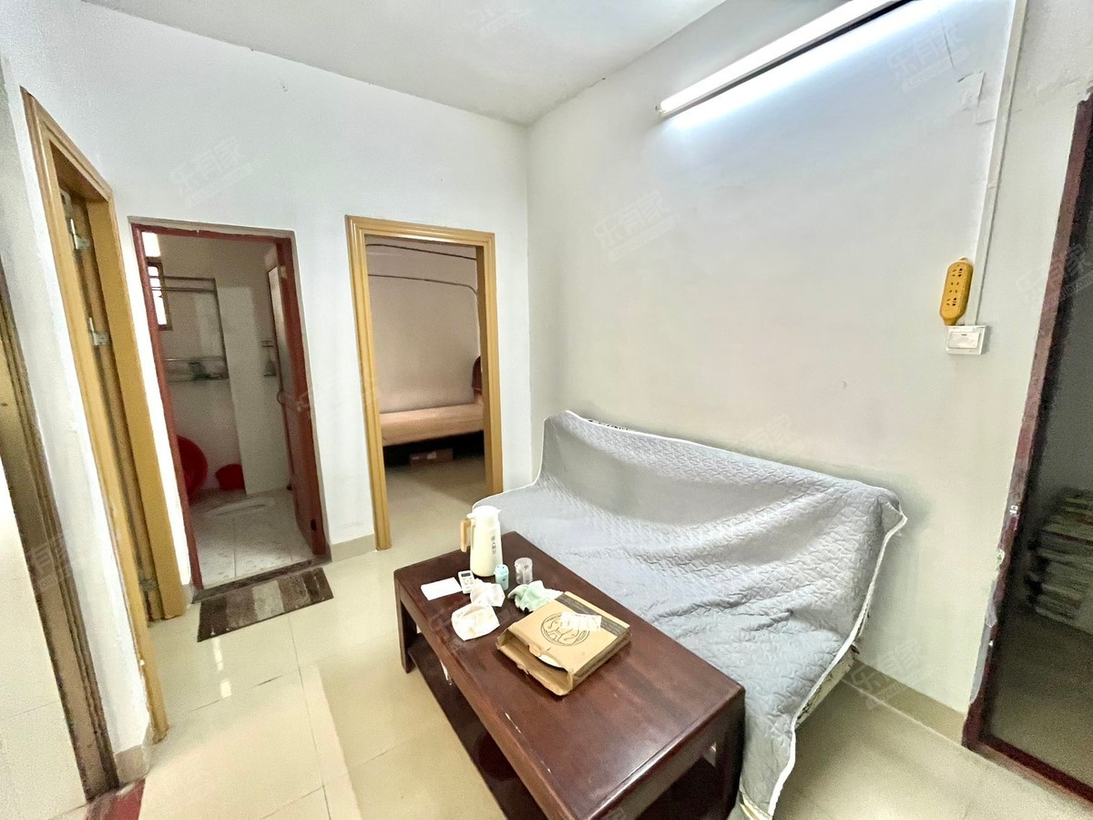 河南岸群联市场旁三房-惠州恒丰花园二手房