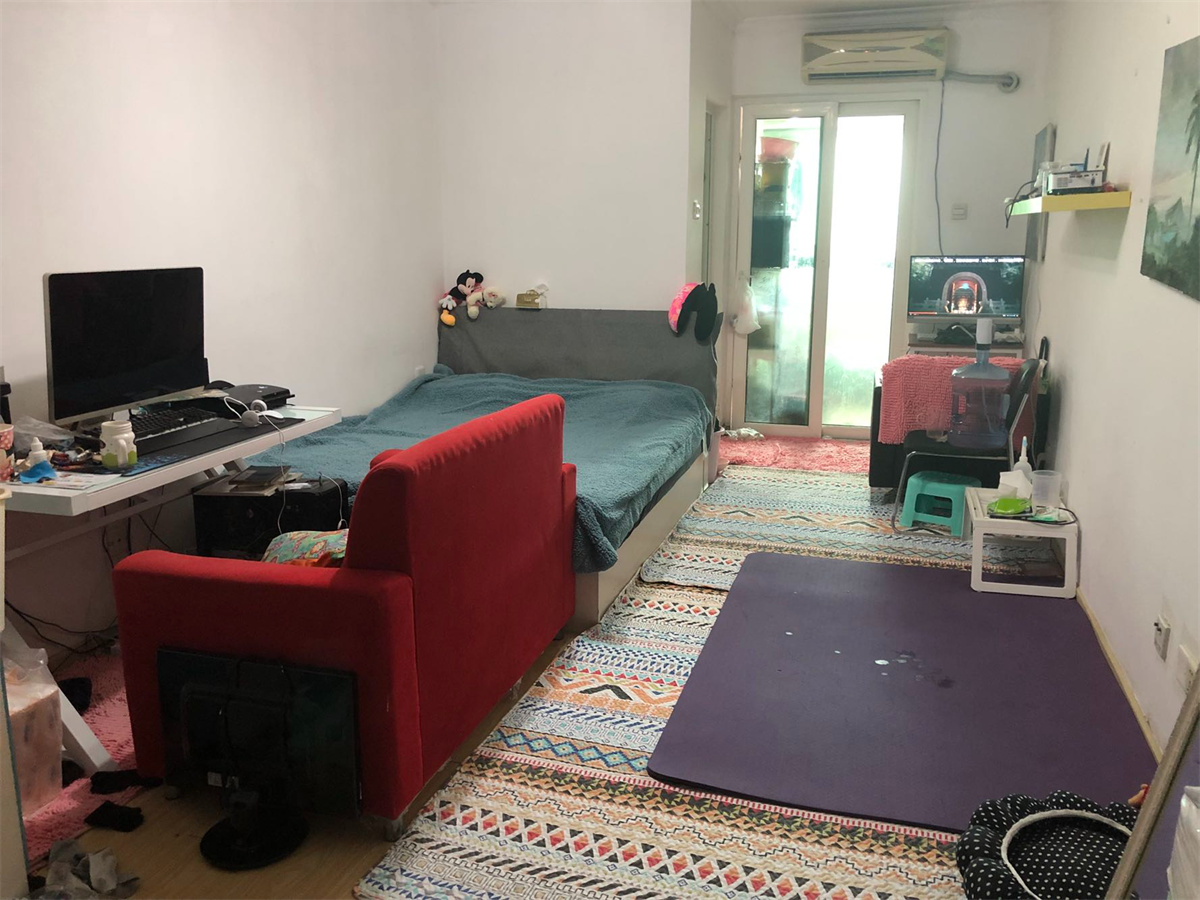 来福士旁学府书包正规一房，有租约！