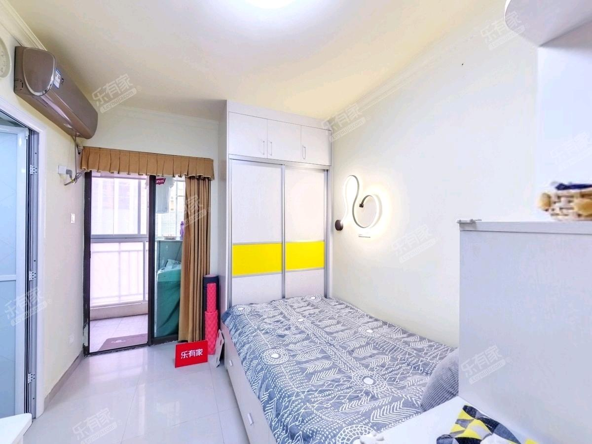 新天地名居 东北 普装 2室 1厅 54.12m²