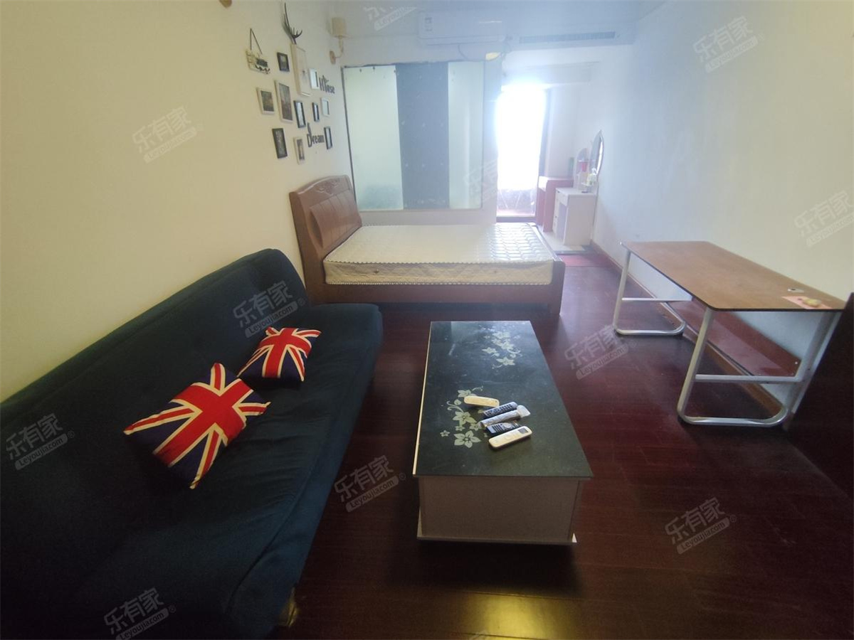丽格国际公寓客厅-1
