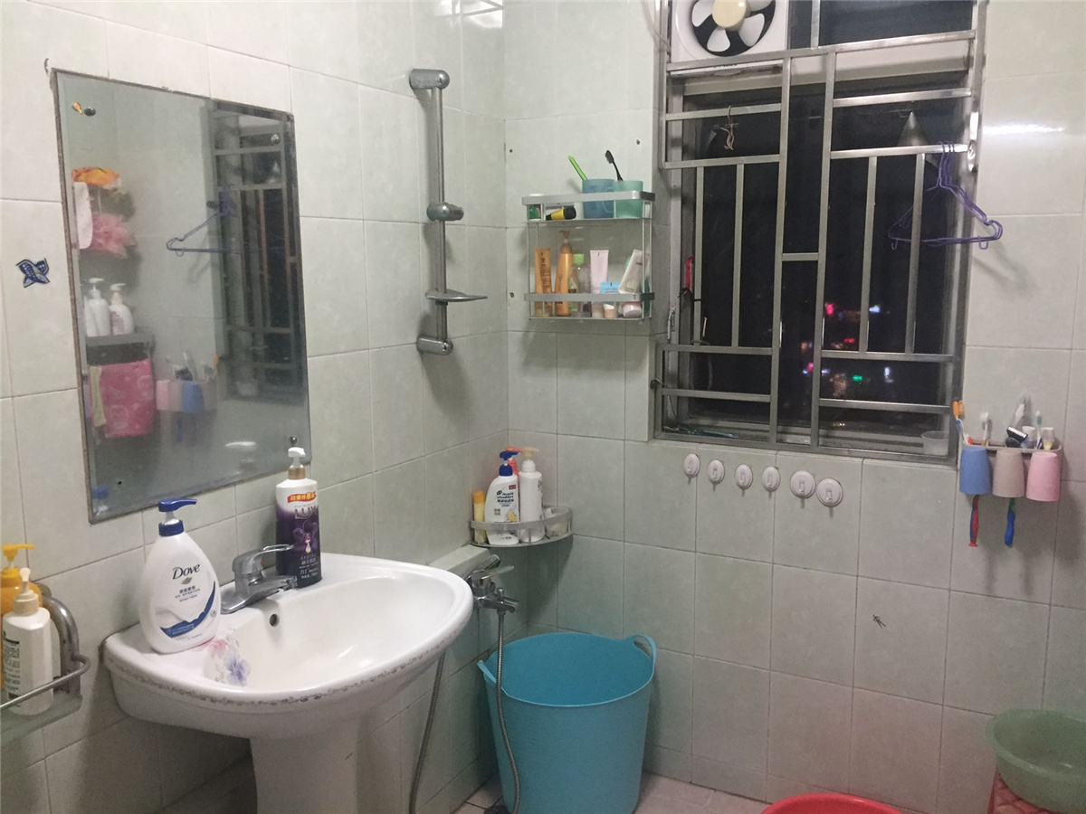 近地铁口，近指导价