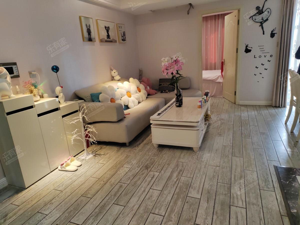 花园城三期客厅-1