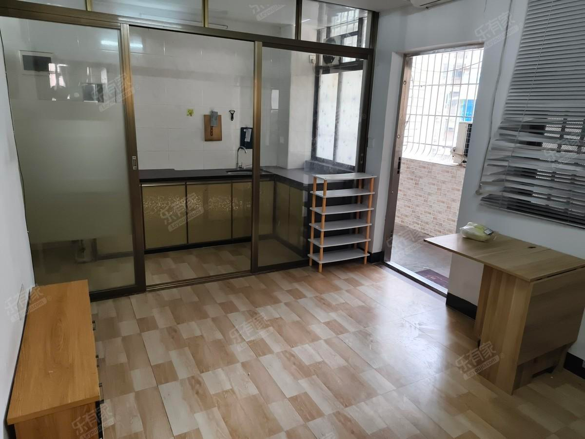 迎宾大道西客厅-1