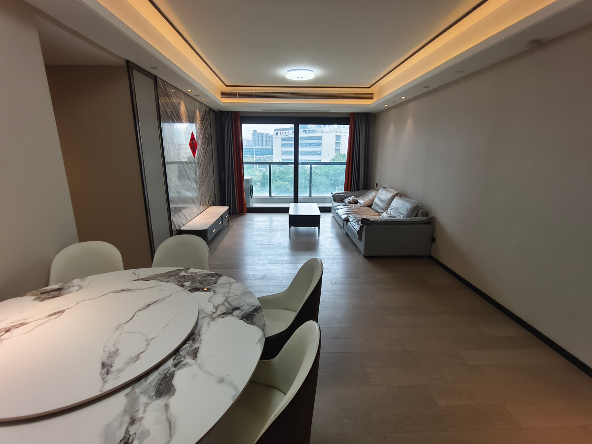 龙光玖龙台客厅-2